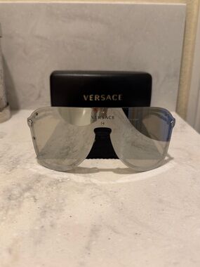 Unisex Versace Frameless Shield Sunglasses in Silver